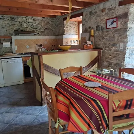 Les Sorbiers Tatil Evi